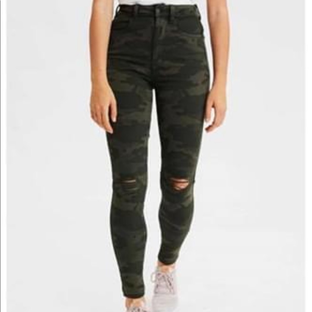 NWOT AE Camo Highrise Skinny